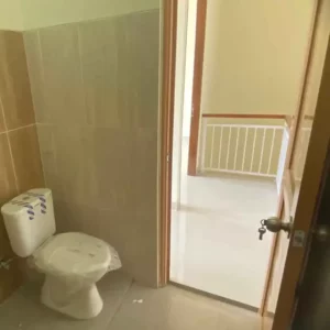 Toilet-Lantai-2