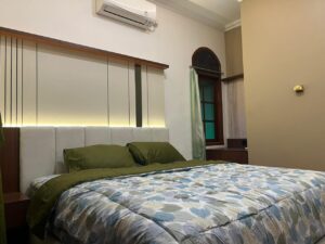 guesthouse surabaya kamar ac 21
