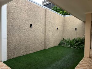 guesthouse surabaya taman belakang